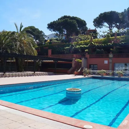 House - 2 Bedrooms With Pool Young People Group Not Allowed - 07523 Lloret de Mar